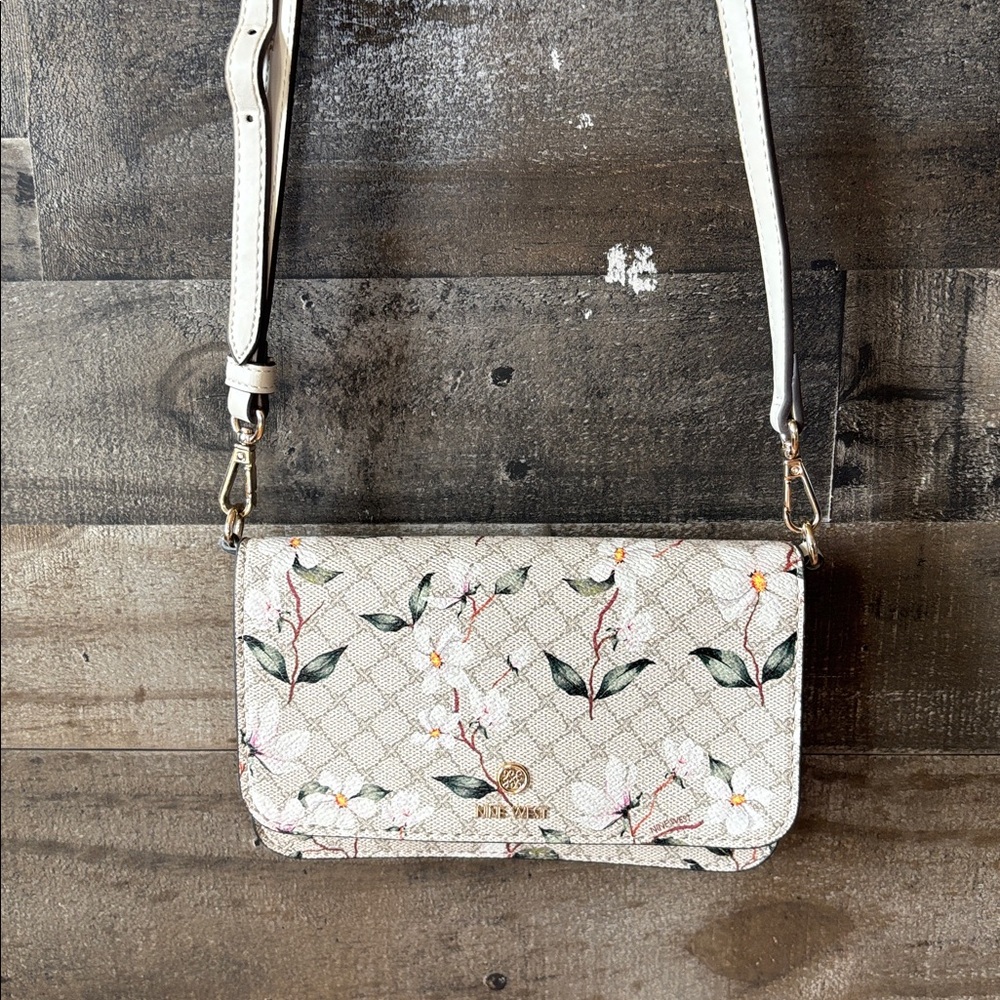 Nine West floral crossbody purse